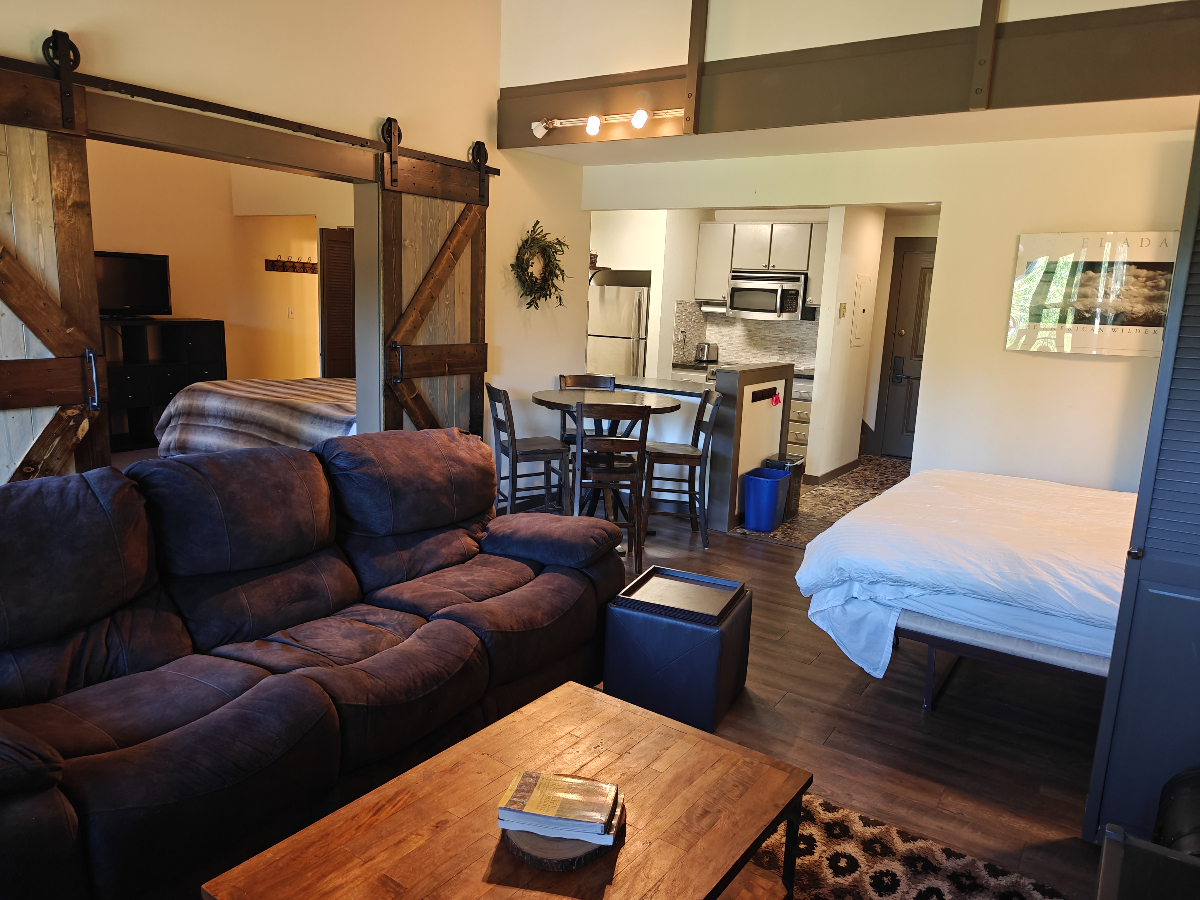 Seventh Mountain Resort loft condo - Photo 2