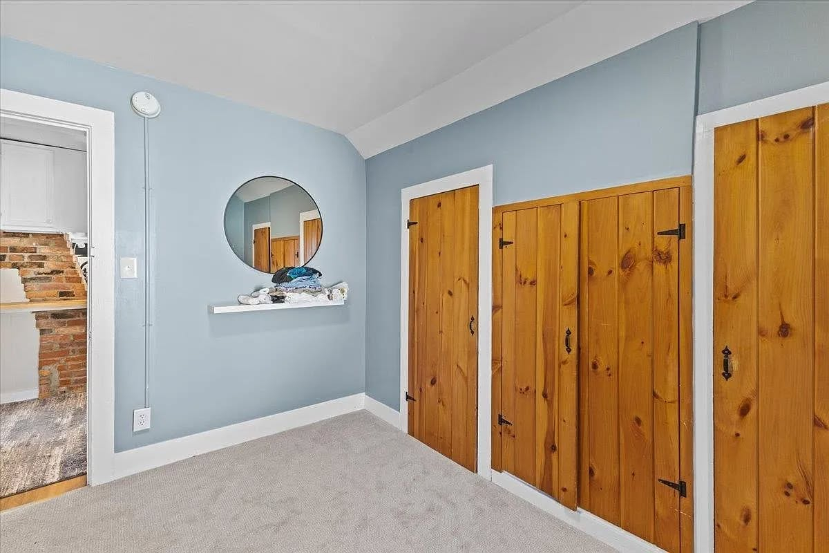 Quiet One-Bedroom Near Five Corners - Photo 7