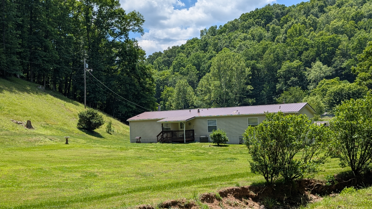 Spacious Fully Furnished Home in a Peaceful Country Setting in Central WV - Photo 4