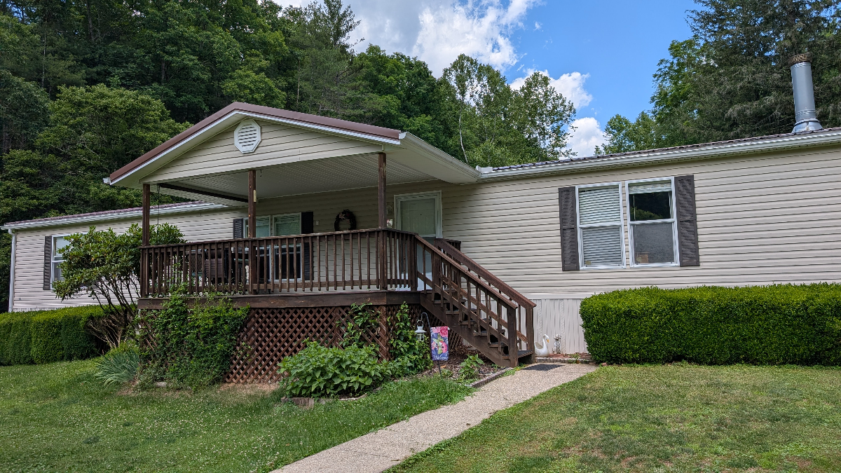 Spacious Fully Furnished Home in a Peaceful Country Setting in Central WV - Photo 5