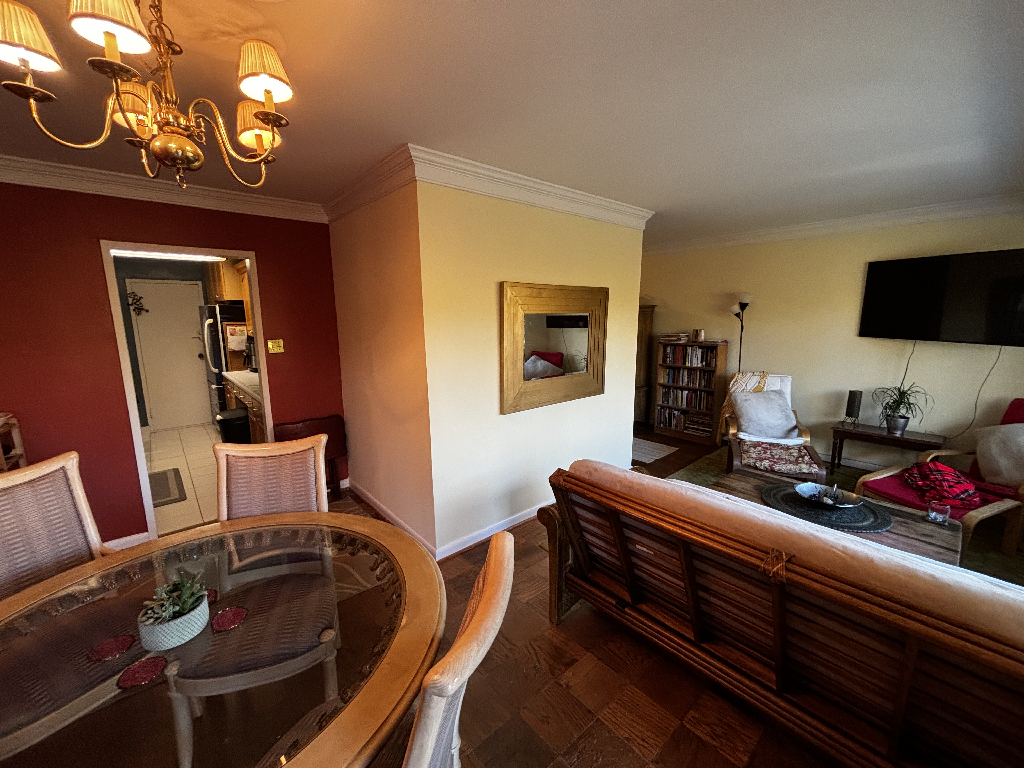 Beautiful and Spacious 2BR condo with deck overlooking Rock Creek Park - Photo 8