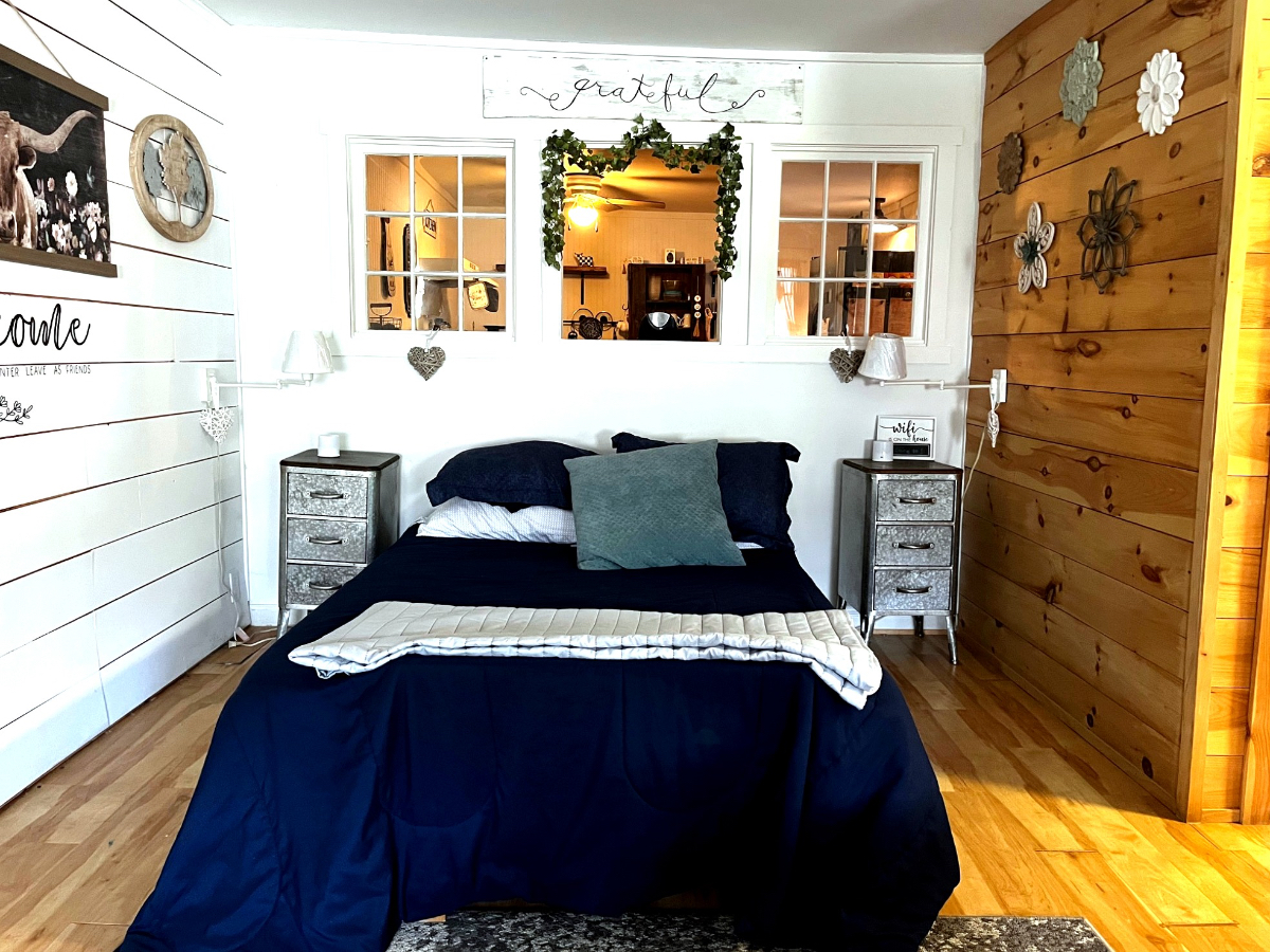 Cozy Private Studio | High-Speed WiFi | Private Entrance | Off-Street Parking | Downtown Barton - Photo 8
