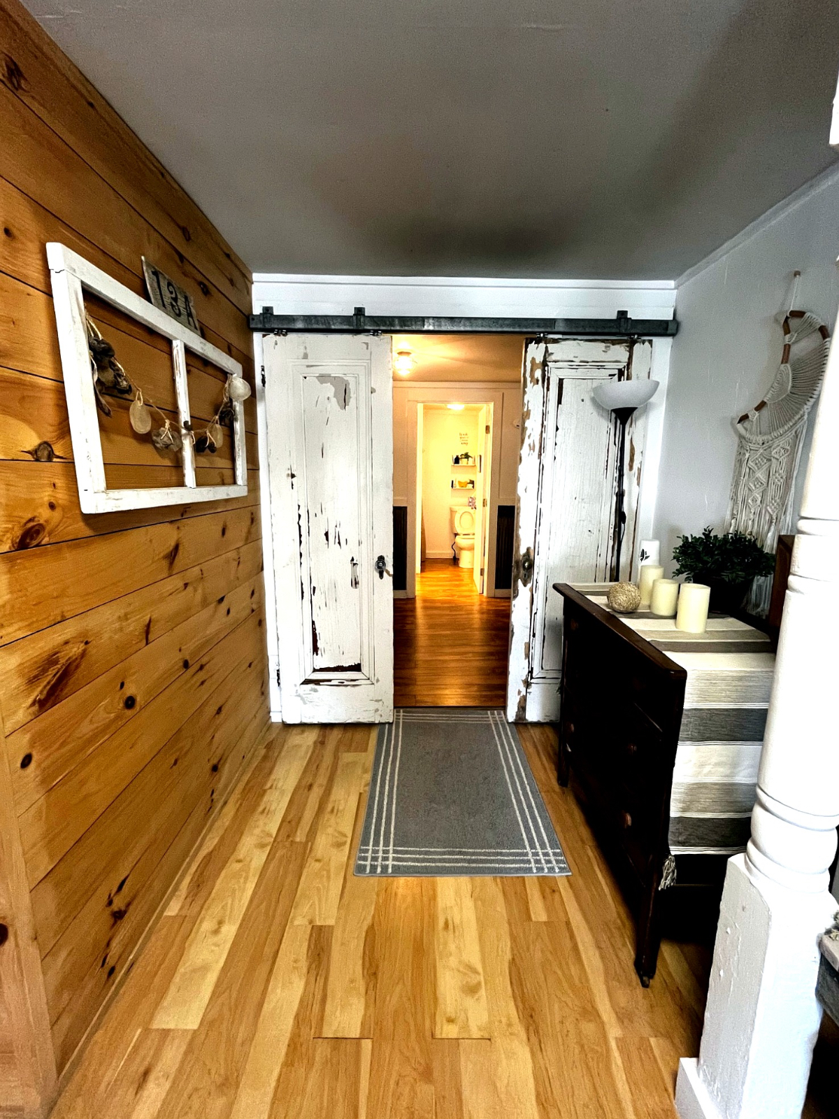 Cozy Private Studio | High-Speed WiFi | Private Entrance | Off-Street Parking | Downtown Barton - Photo 10