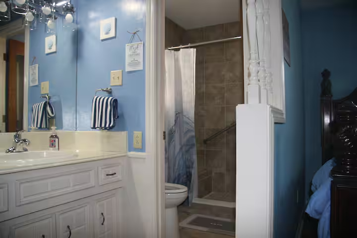 Spacious Family Retreat Near Texas Tech, Medical District & South Plains Mall - Photo 11