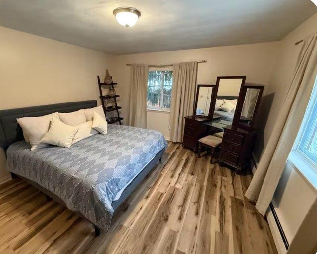 Fully Furnished 2BR Apartment with Utilities Included & Garage Parking - Photo 6
