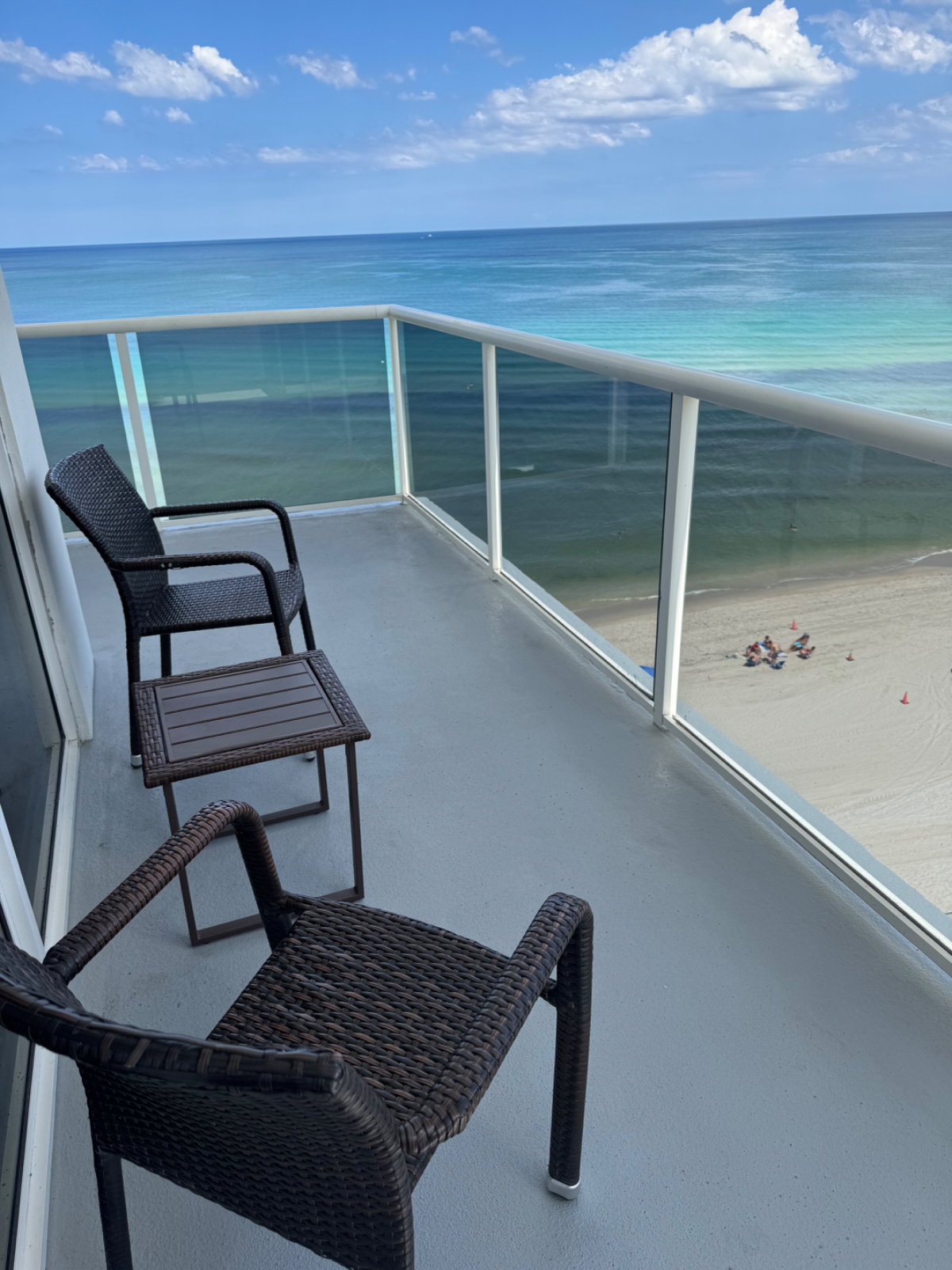 Magnificent large oceanfront corner 2/2 unit with direct ocean view - Photo 2