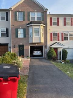 Comfortable Furnished Room with Full Home Access in a Quiet Martinsburg Neighborhood - Photo 1