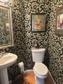 Comfortable Furnished Room with Full Home Access in a Quiet Martinsburg Neighborhood - Photo 7