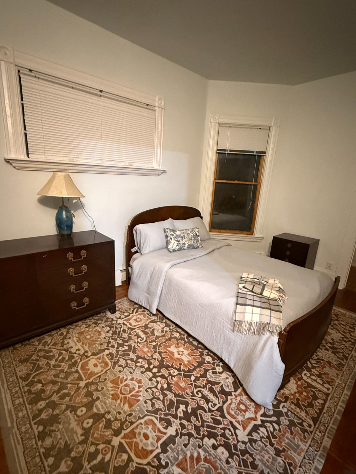 3 bedroom apartment in historic home Hill Section - Photo 4