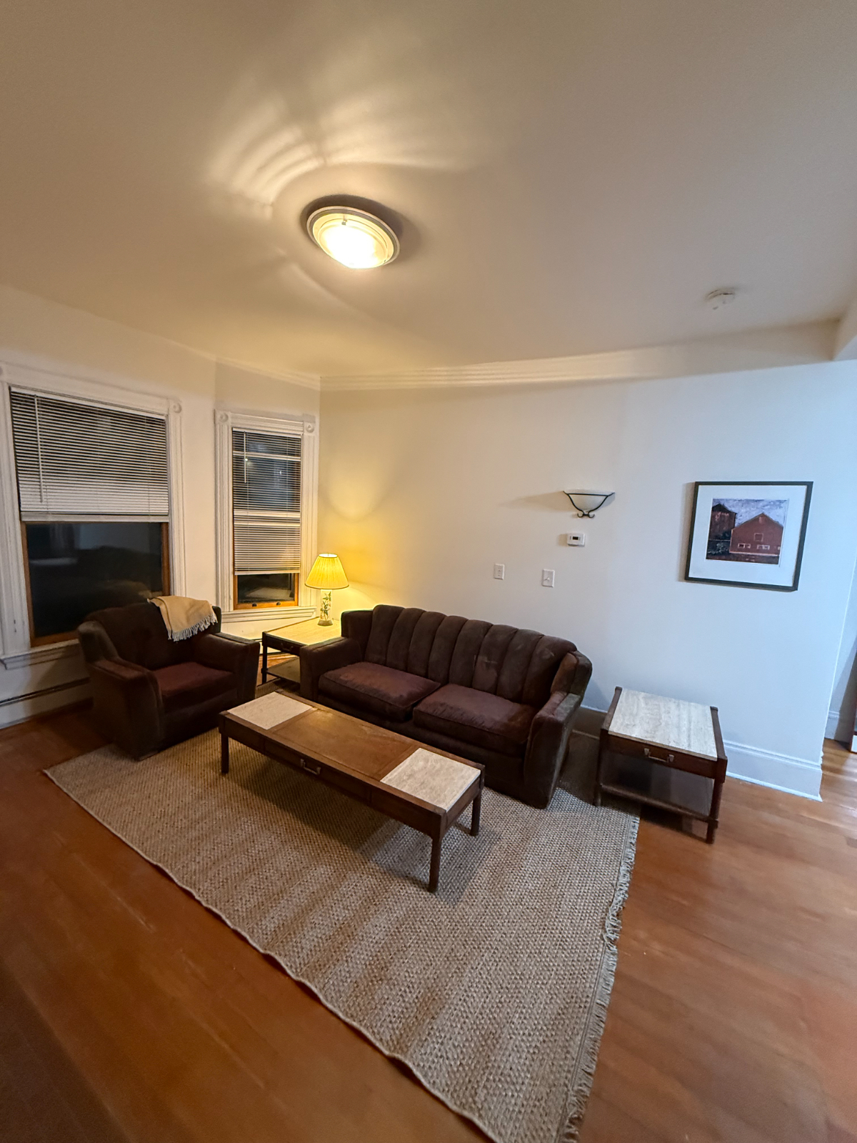 3 bedroom apartment in historic home Hill Section - Photo 7