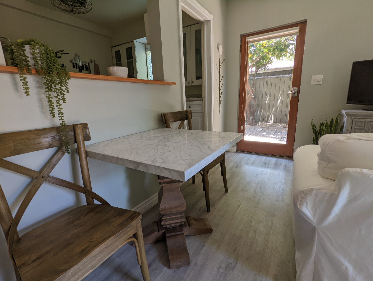 Charming Casita centrally located near downtown, beach, and hospital - Photo 4
