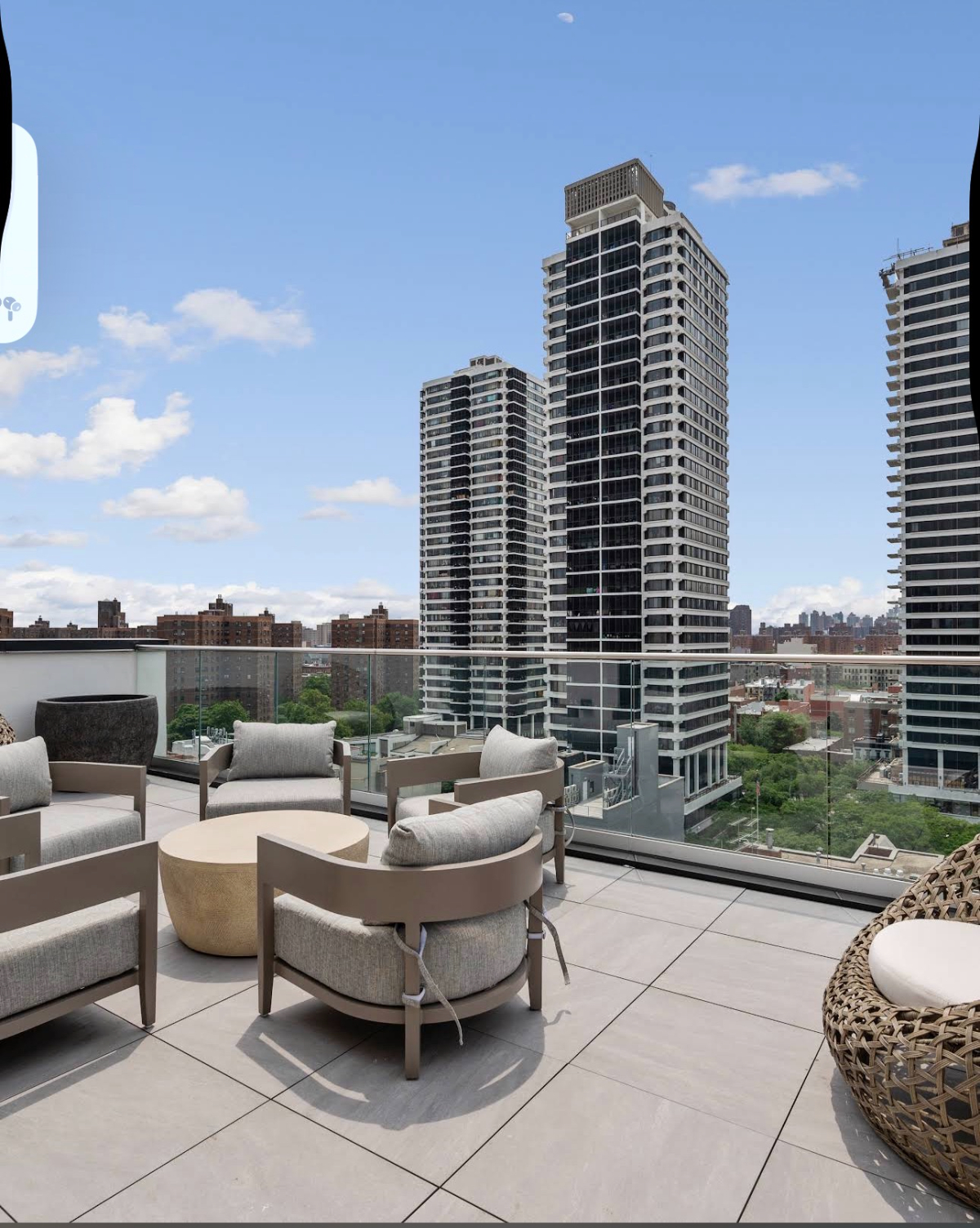 East Harlem one-bedroom with rooftop lounge, golf simulator, spa, and billiards room - Photo 11