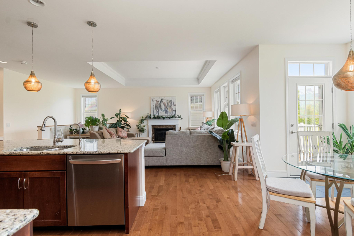 GORGEOUS Spacious 4BR Home with Fireplace, Deck & Community Amenities - Photo 8
