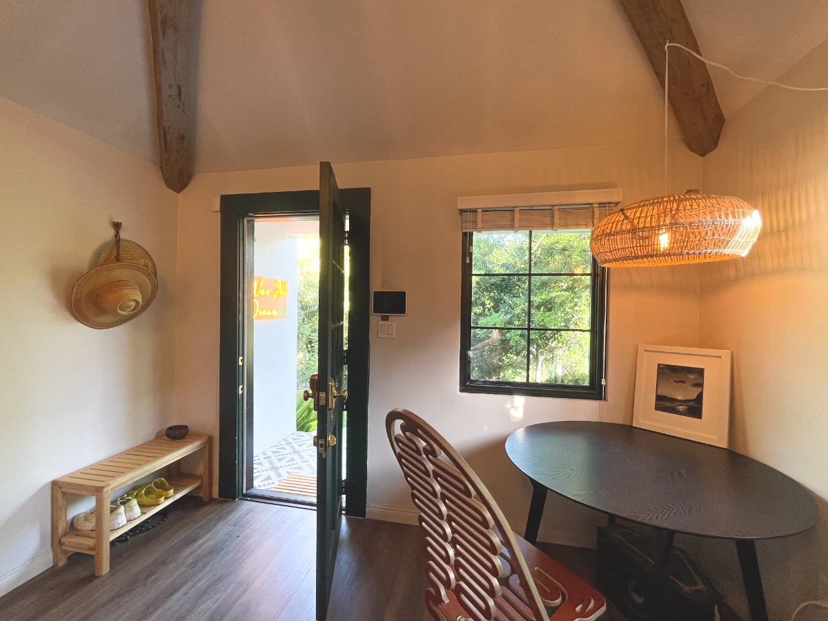 Venice Bungalow Dream Home - Photo 3