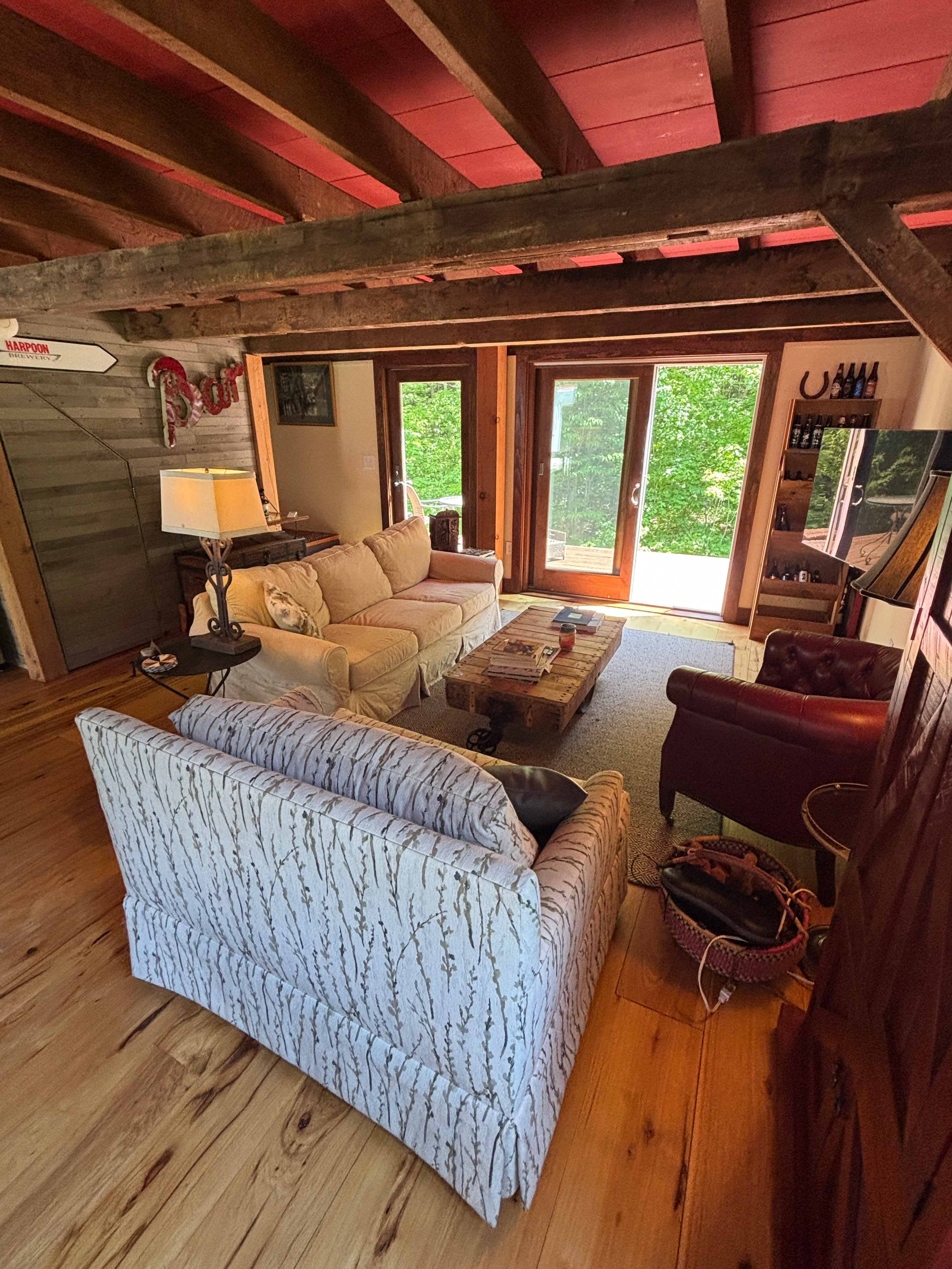 Cozy Guesthouse with private patio on a babbling brook - Photo 4