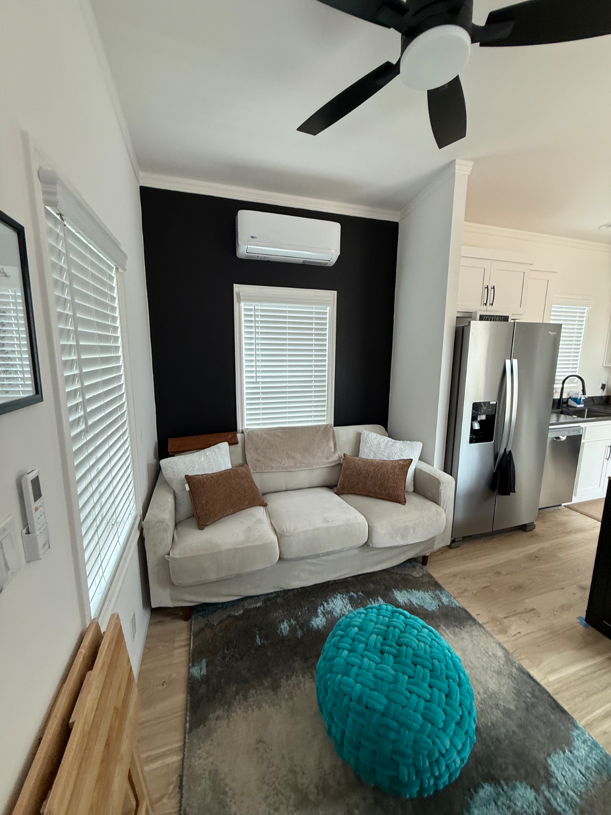 NEWLY BUILT ADU 1BD 1 BA PRIVATE ENTRANCE PARKING UTILITIES INCLUDED - Photo 3