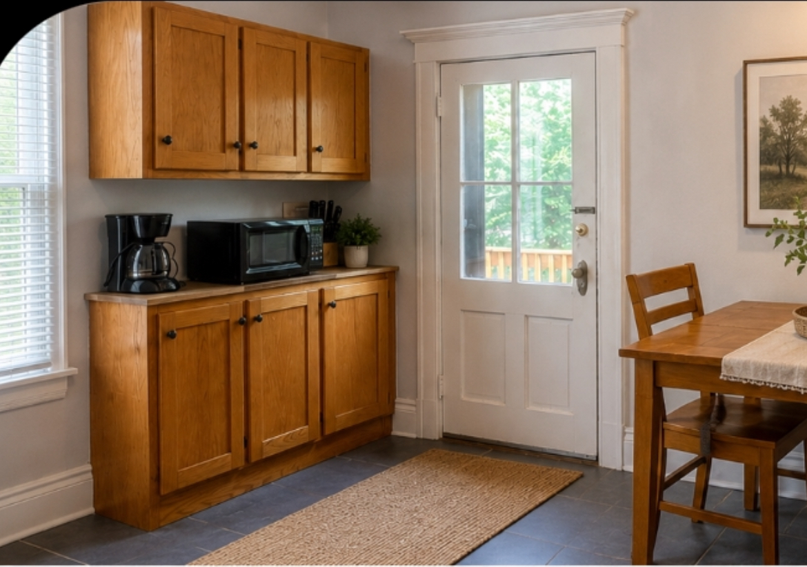 Quiet furnished apartment near hospital- ideal for traveling professionals and medical staff." - Photo 6