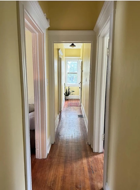 Quiet furnished apartment near hospital- ideal for traveling professionals and medical staff." - Photo 8