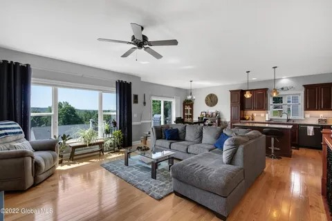 Welcome to The View at Morgan Court - a quiet, upscale neighborhood in Stillwater, NY ideally situat - Photo 3