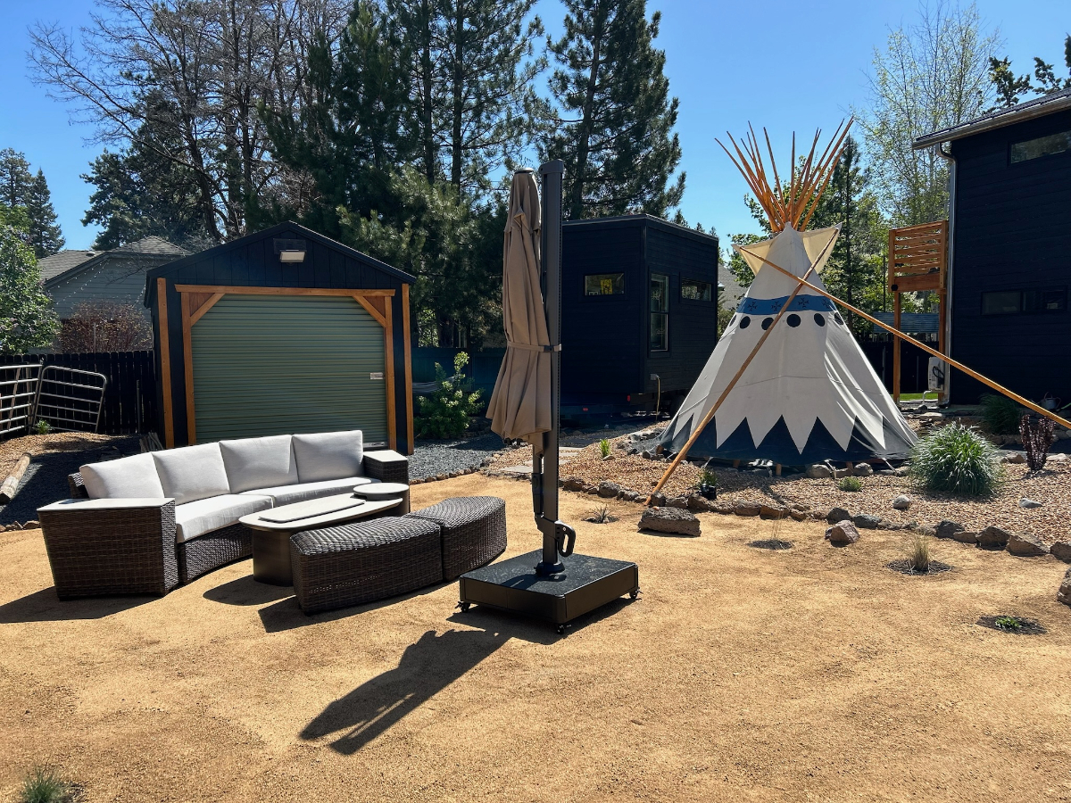 Bend live - work retreat - Photo 2