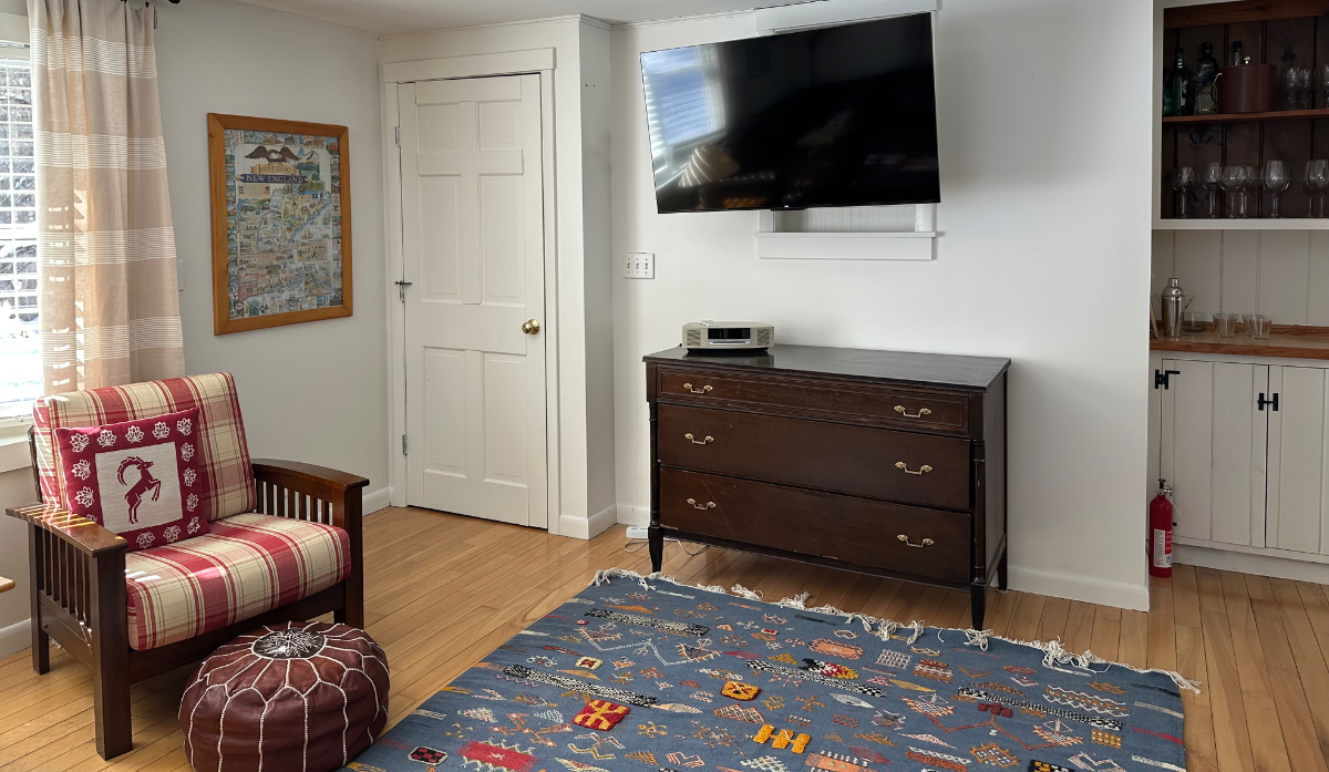 Your Home Away From Home - Photo 3