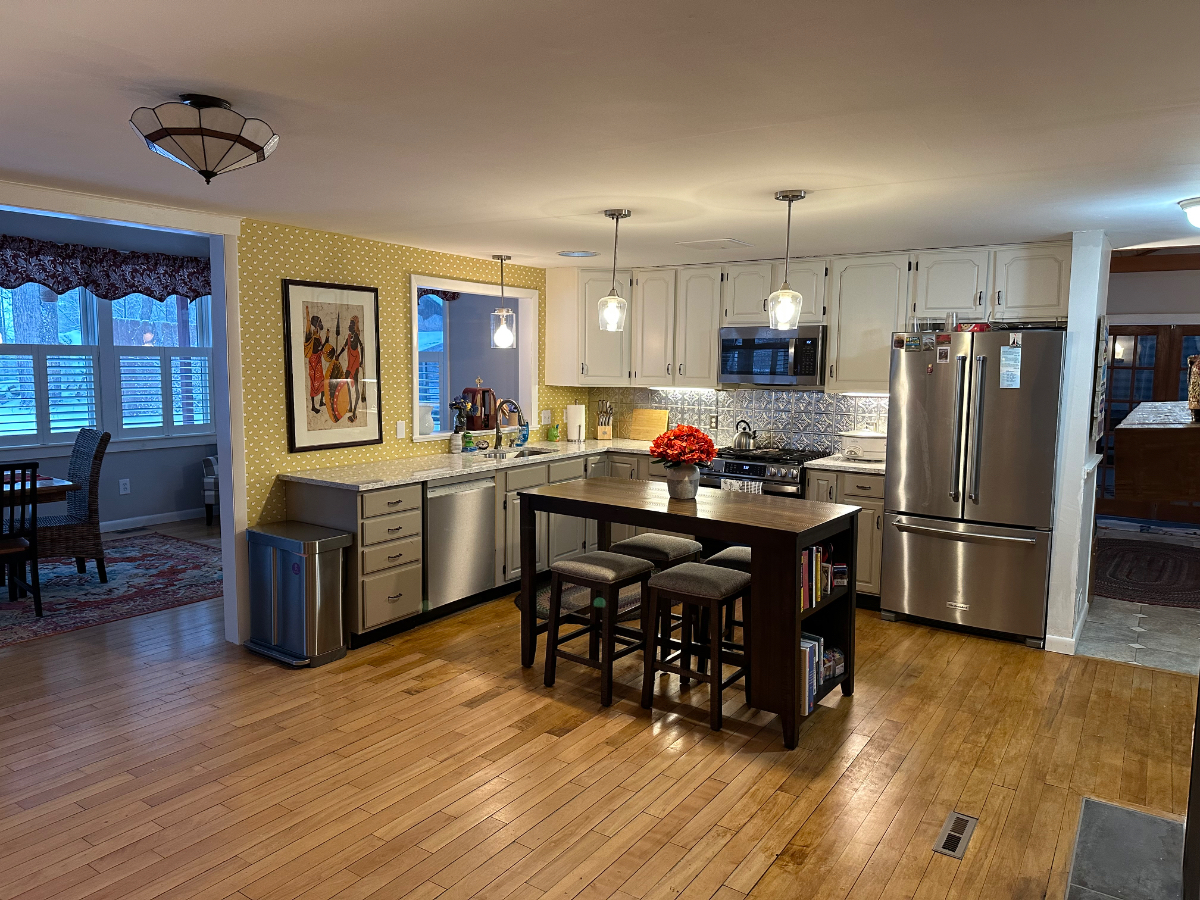 Your Home Away From Home - Photo 6