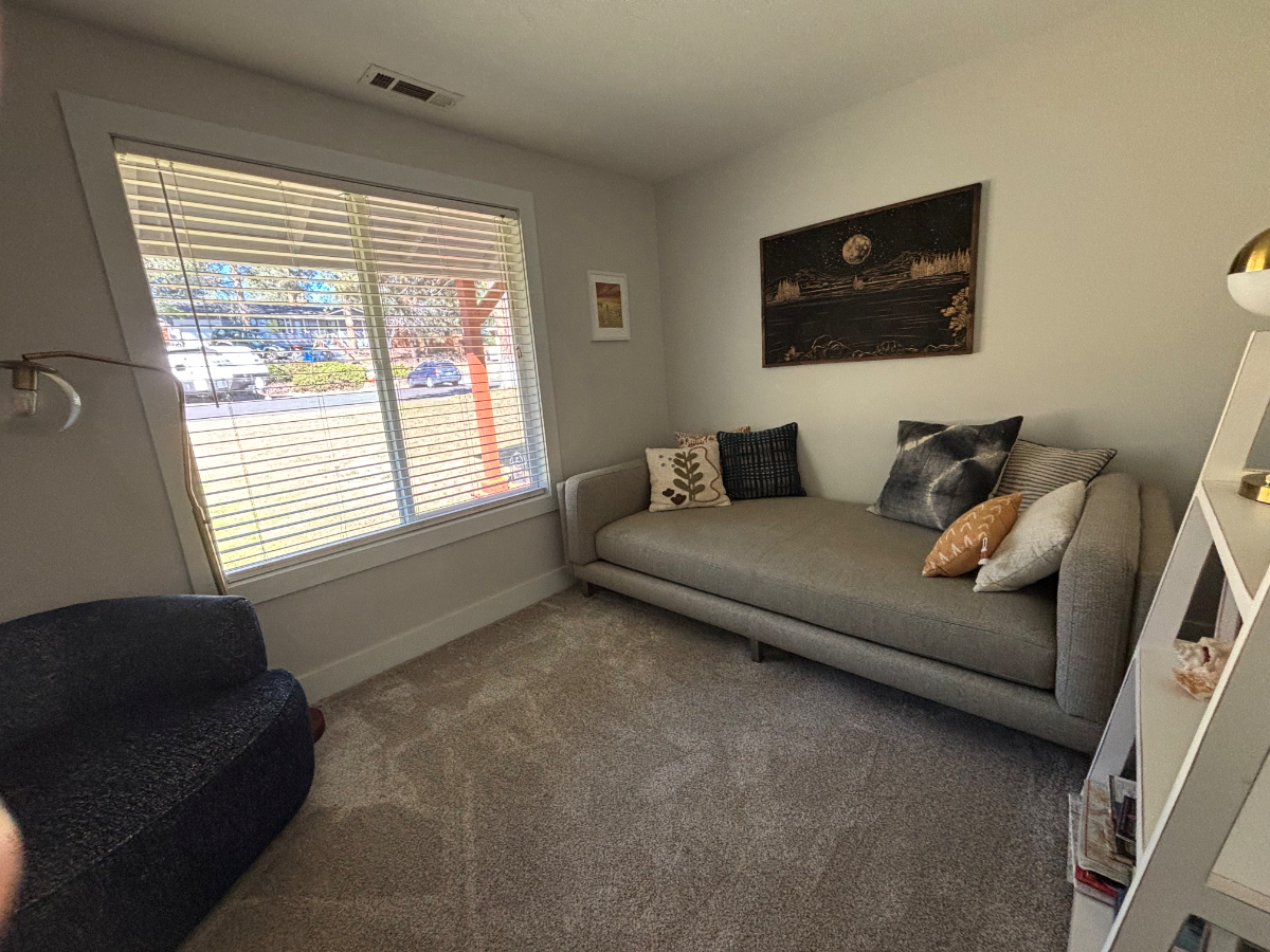 Private room plus bonus room within a shared house - Photo 3