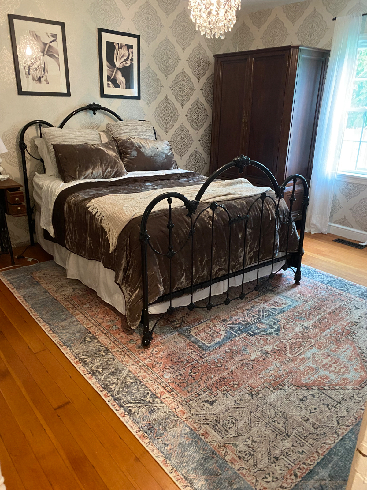 3BR+Office Custom Designer Home | School Year Lease | 2 Min to I-84 | Near IBM | Near Vassar | Near  - Photo 8