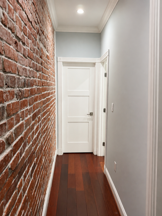 Sophisticated Capitol Hill Living: Elegantly Remodeled Multi-Level Row House - Photo 5