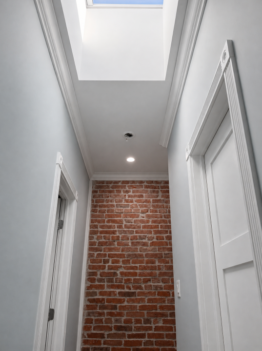 Sophisticated Capitol Hill Living: Elegantly Remodeled Multi-Level Row House - Photo 8