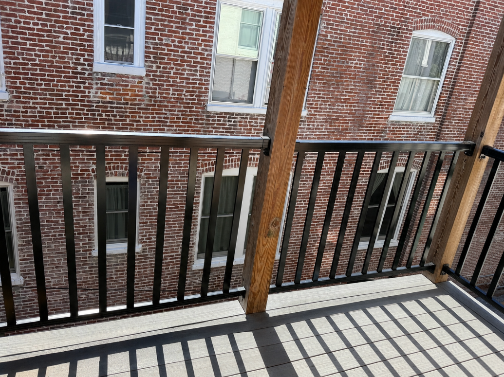 Sophisticated Capitol Hill Living: Elegantly Remodeled Multi-Level Row House - Photo 11