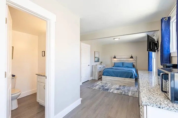 Private Suite by CLE Clinic - Room 1 - Photo 2