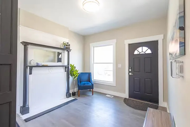 Private Suite by CLE Clinic - Room 1 - Photo 6