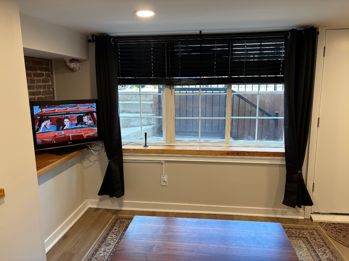 Professional Mid-term Housing Troy, NY - Photo 10