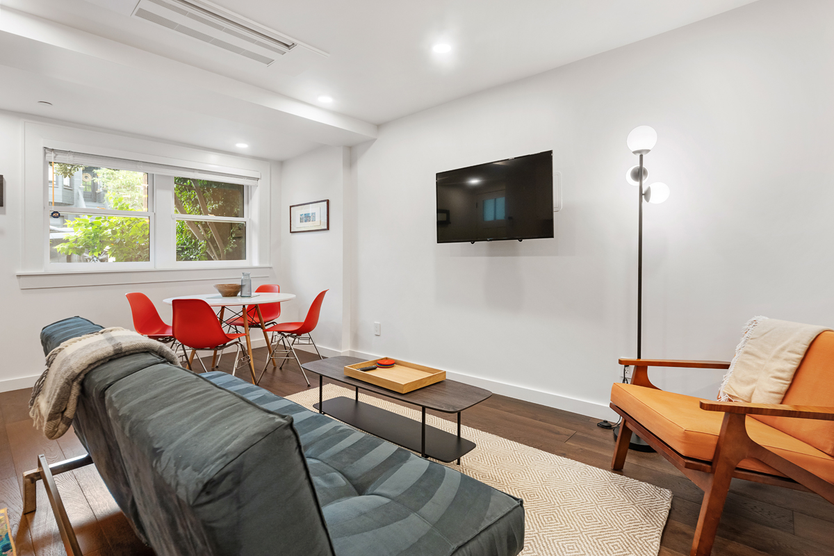 Prime Noe Valley Newly Renovated Modern Victorian Apartment - Photo 2
