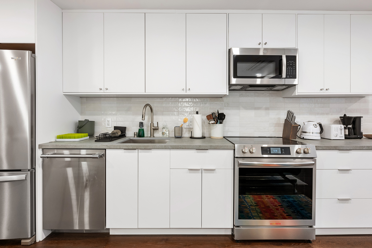 Prime Noe Valley Newly Renovated Modern Victorian Apartment - Photo 3