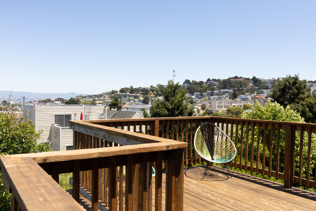 Beautiful San Francisco flat with Bay views on garden lined cul-de-sac - Photo 6