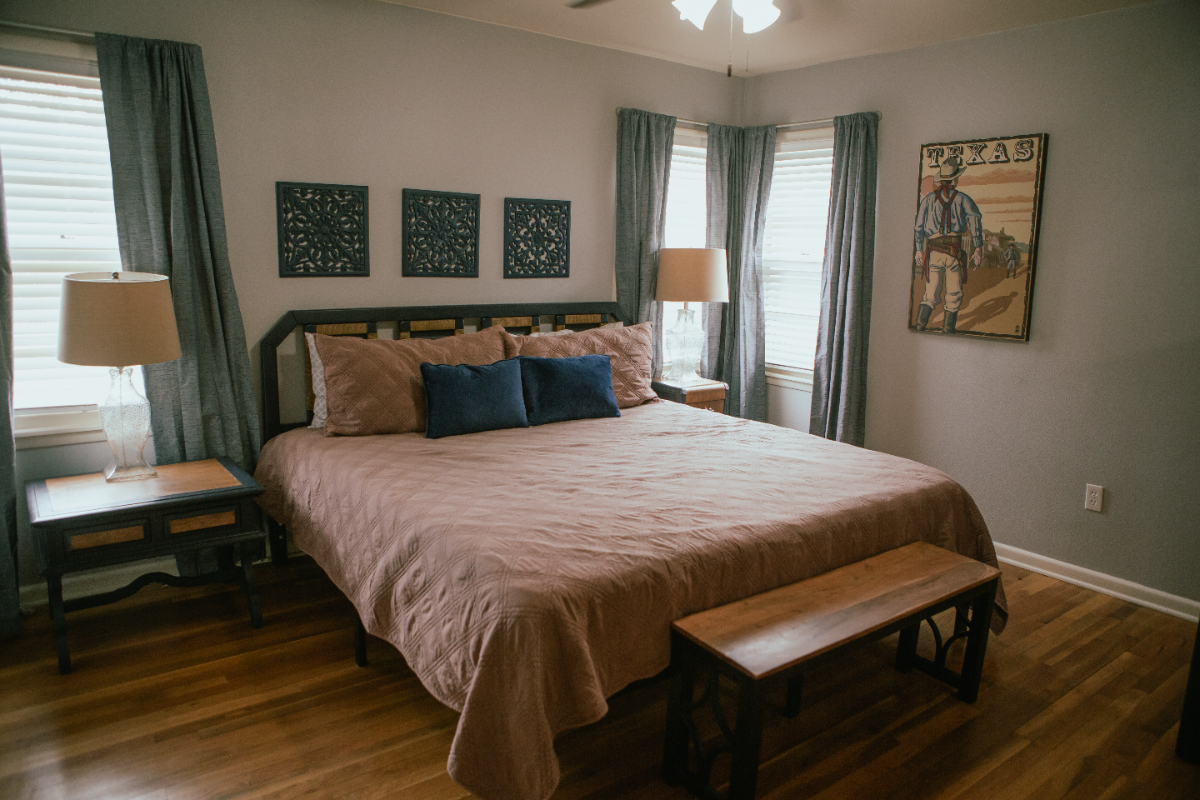 The Cowboy Hub Hideout - Photo 4
