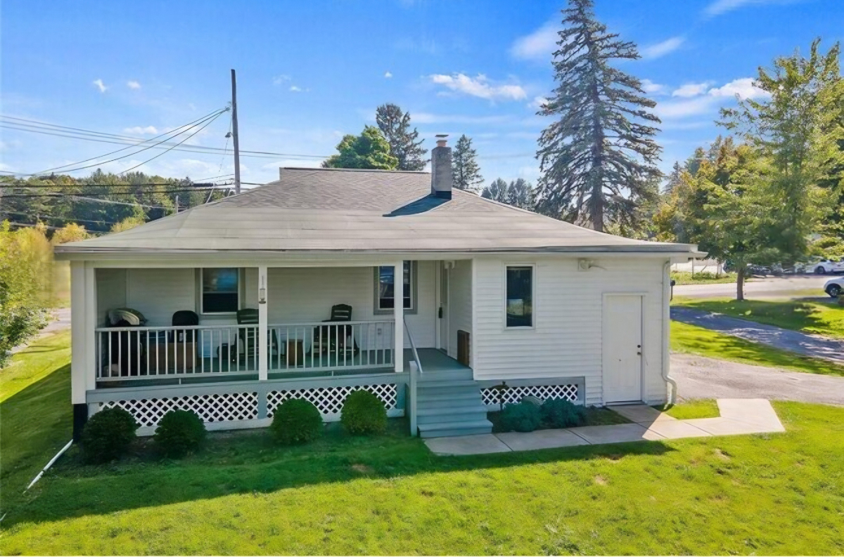 Fully Furnished-Close to Micron with Oneida Lake rights! - Photo 2