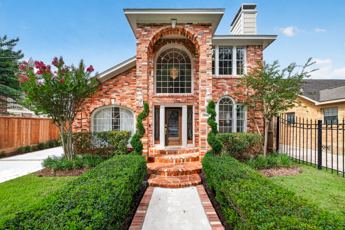Timeless elegance meets modern luxury! - Photo 11