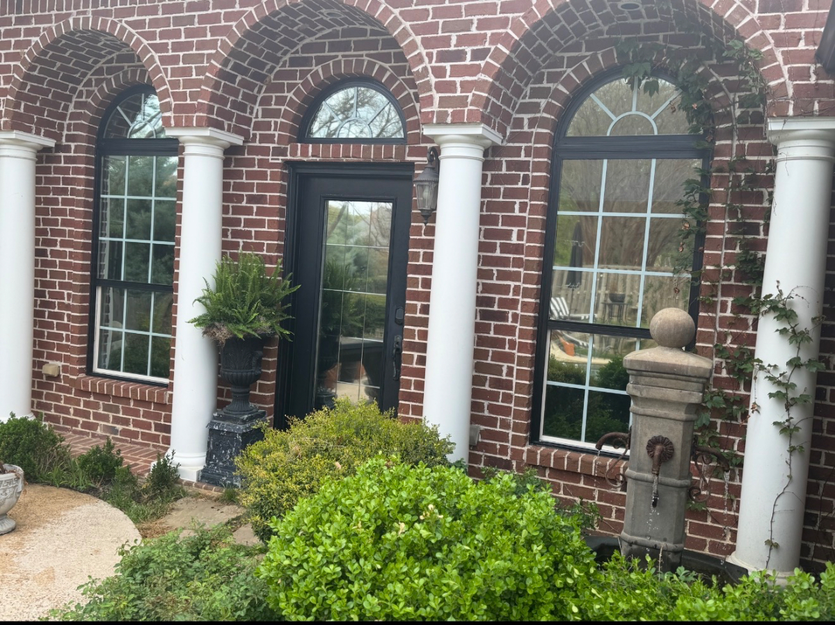 Cozy private cottage near DFW airport - Photo 2
