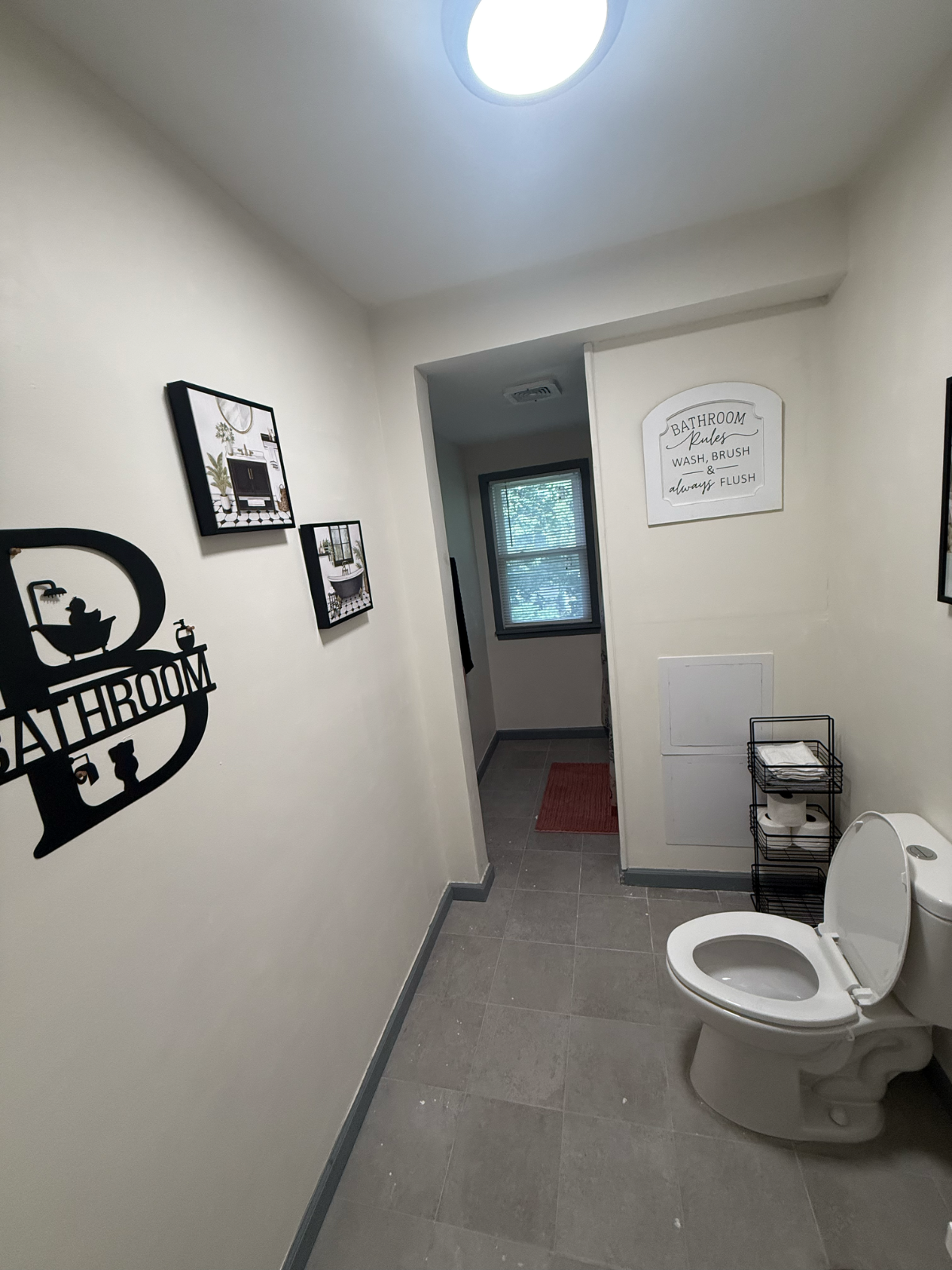 Clean, Cozy, & Convenient - Photo 1