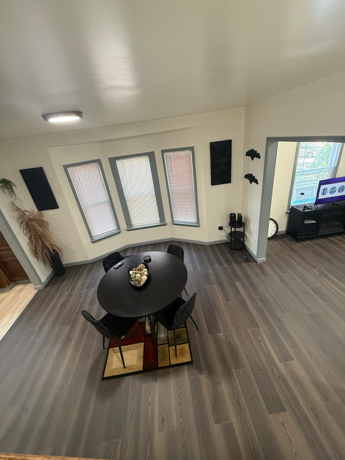 Clean, Cozy, & Convenient - Photo 6
