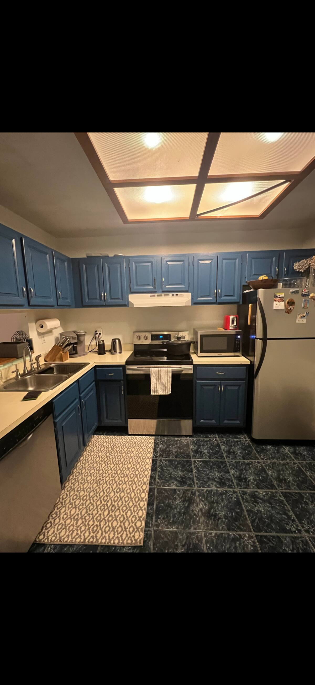 Room rent in two bedroom condo - Photo 3