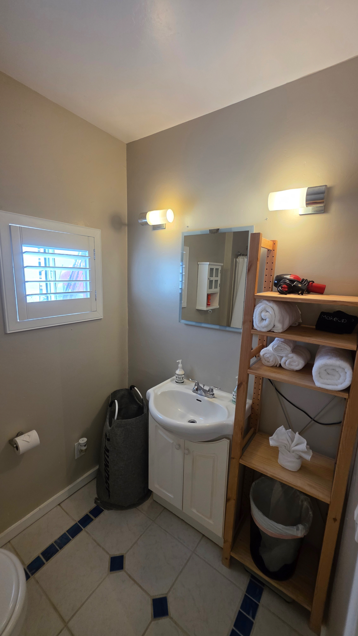 Relaxed Ocean Beach Living with Private Comforts and Endless Local Attractions - Photo 6