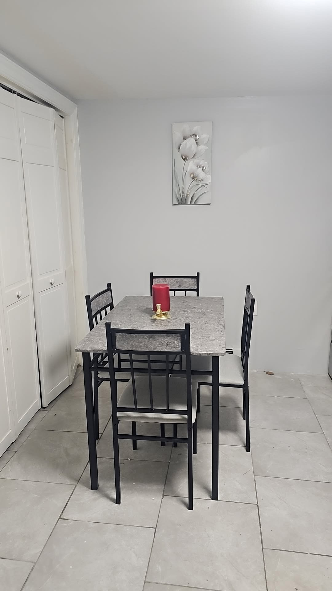 Charming Furnished Place - Photo 2