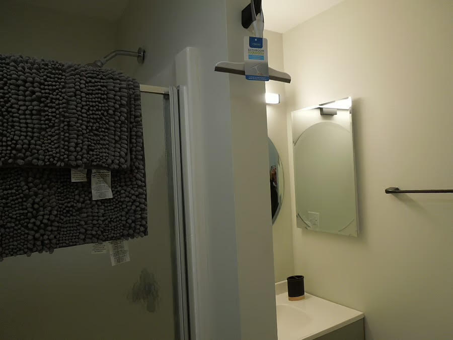 Beautiful FURNISHED studio apartment (Apt 3) - Photo 12