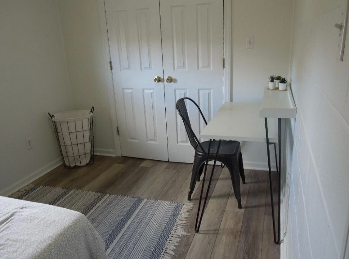 Beautiful FURNISHED studio apartment (Apt 3) - Photo 3
