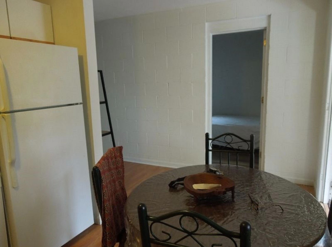 Beautiful FURNISHED studio apartment (Apt 3) - Photo 10