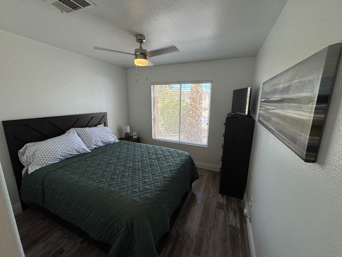 Your Las Vegas Home Base - Comfort, Convenience & Adventure - Photo 11
